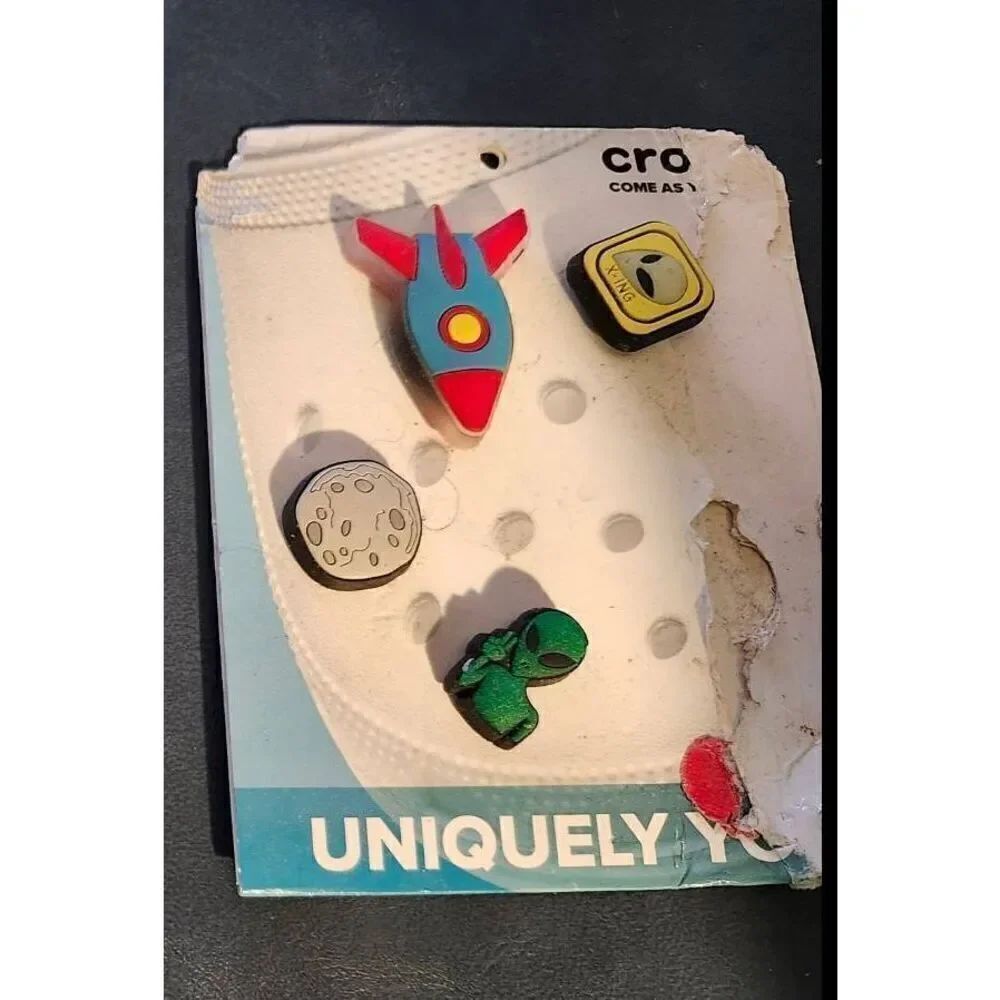 Jibbitz Crocs Korea Outer Space Universe 4 Pack Unique Shoe Charms Blinking! Pa
